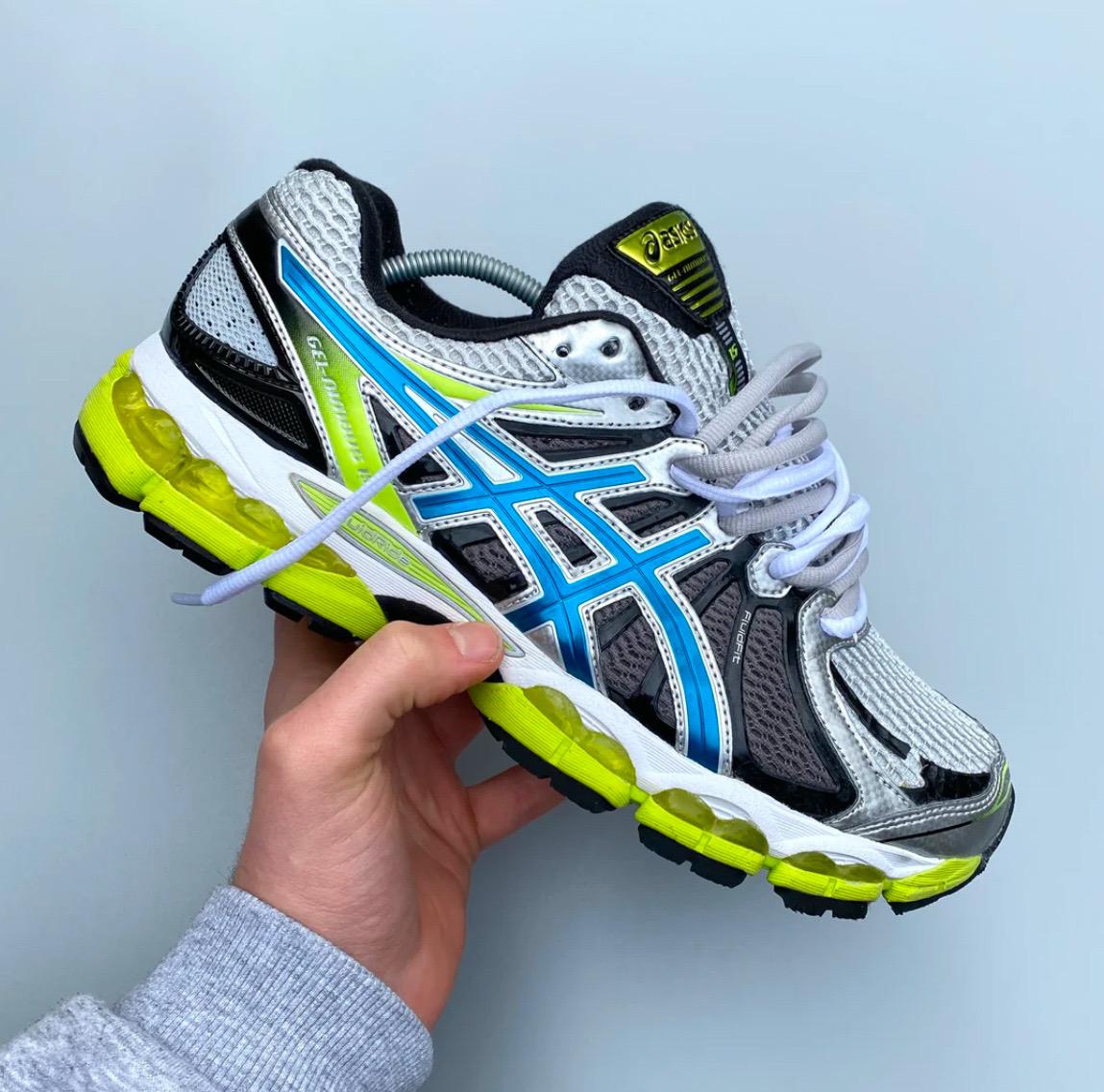 GEL NIMBUS 15